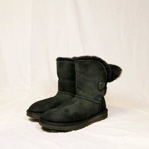 Ugg Bailey Button II Black Suede Sheepskin Booties Ankle Boots~10~